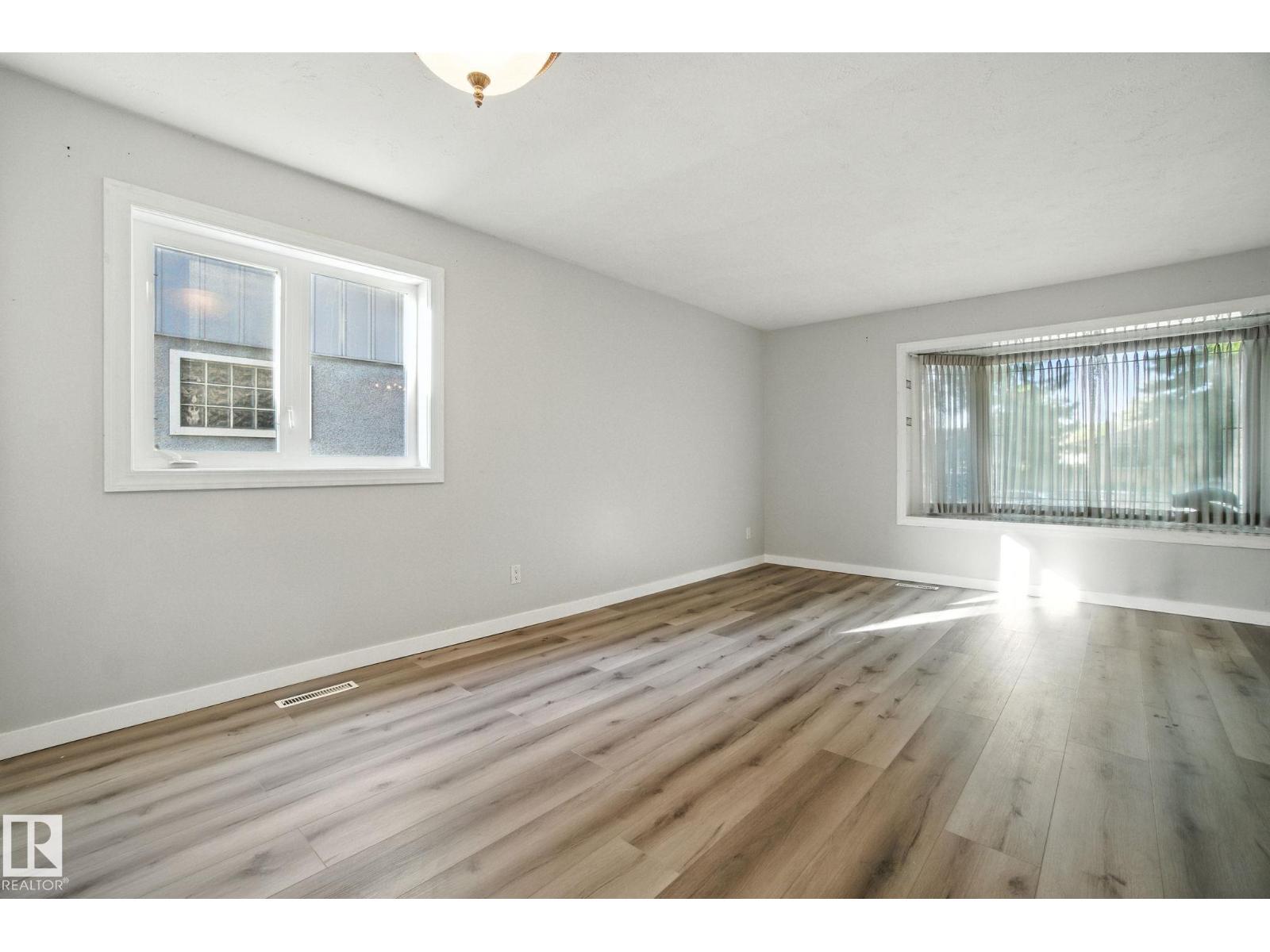 15711 89 Av Nw, Edmonton, Alberta  T5R 4R4 - Photo 18 - E4457370