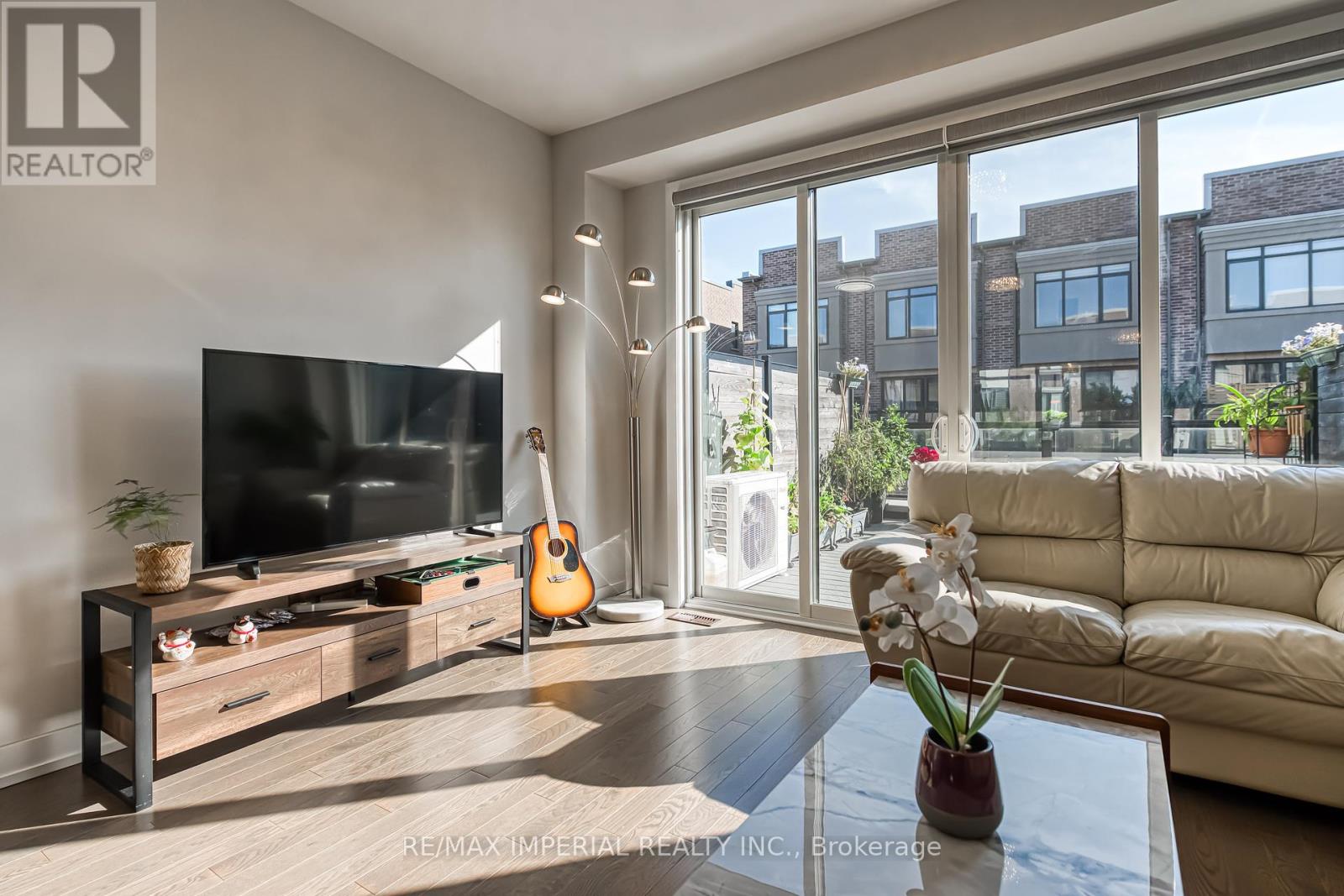 173 Salterton Circle, Vaughan, Ontario  L6A 4Z1 - Photo 16 - N12398928