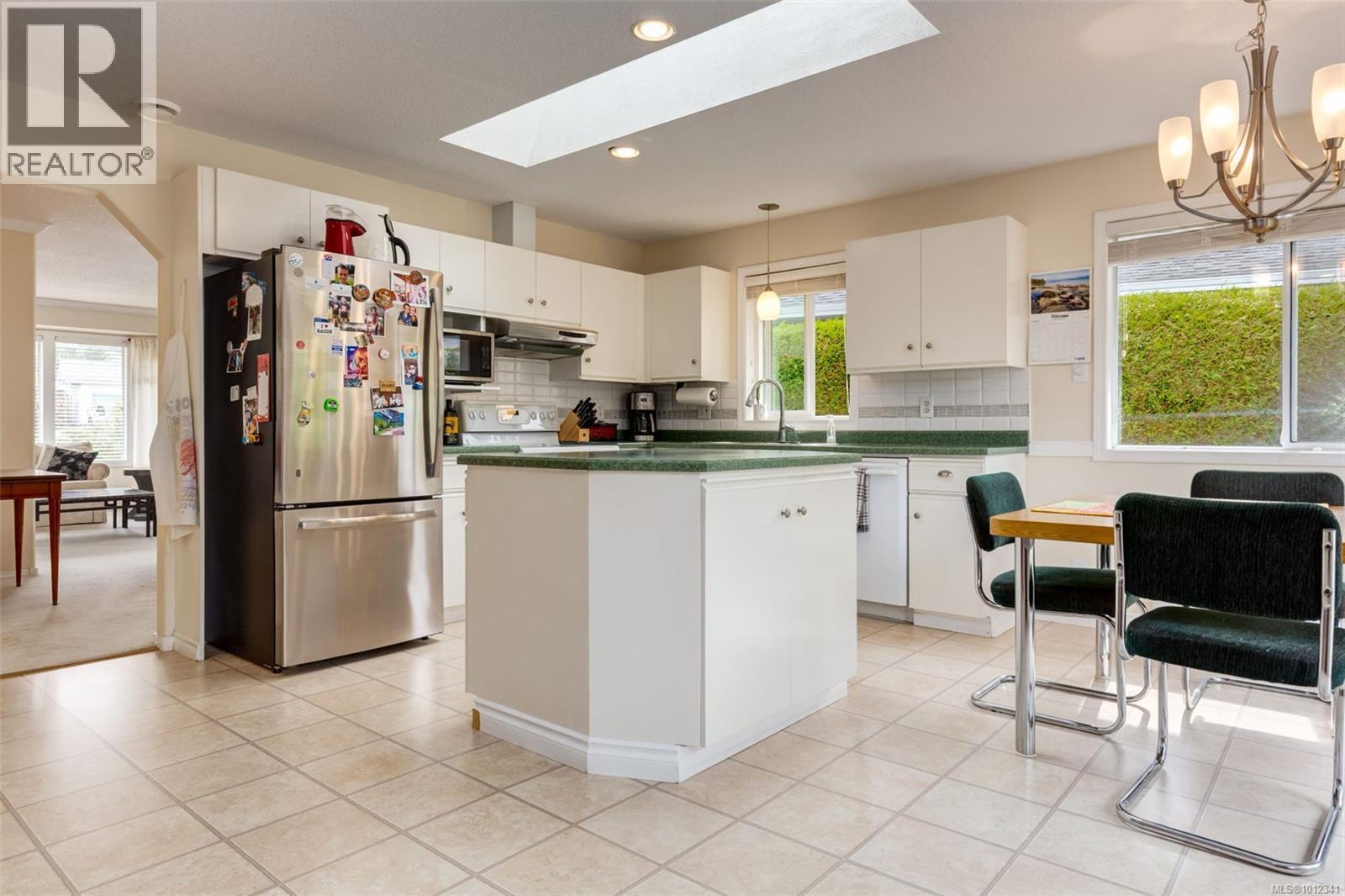 5902 Beacon Pl, Nanaimo, British Columbia  V9V 1J6 - Photo 19 - 1012341