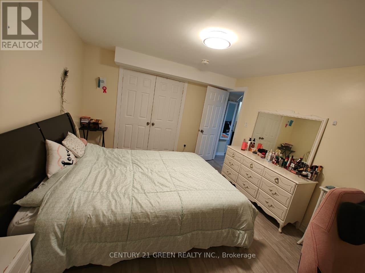 Bsmt - 21 Timbercove Road, Brampton, Ontario  L6Y 0W9 - Photo 10 - W12398923