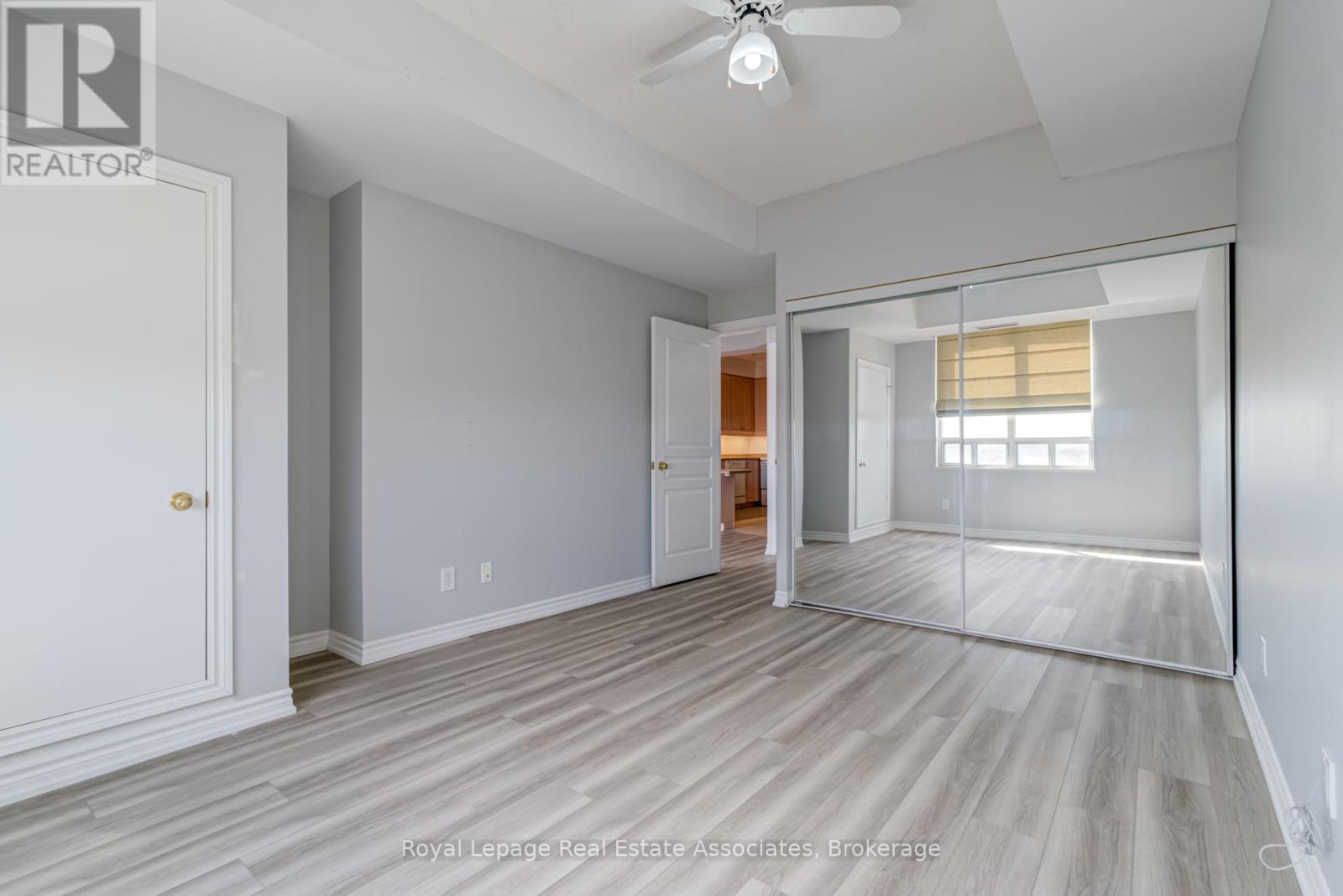 909 - 1 Belvedere Court, Brampton, Ontario  L6V 4M6 - Photo 9 - W12398924