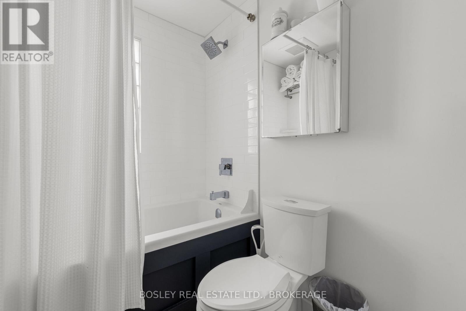 65 Bogart Street, St. Catharines, Ontario  L2M 1G6 - Photo 8 - X12398935