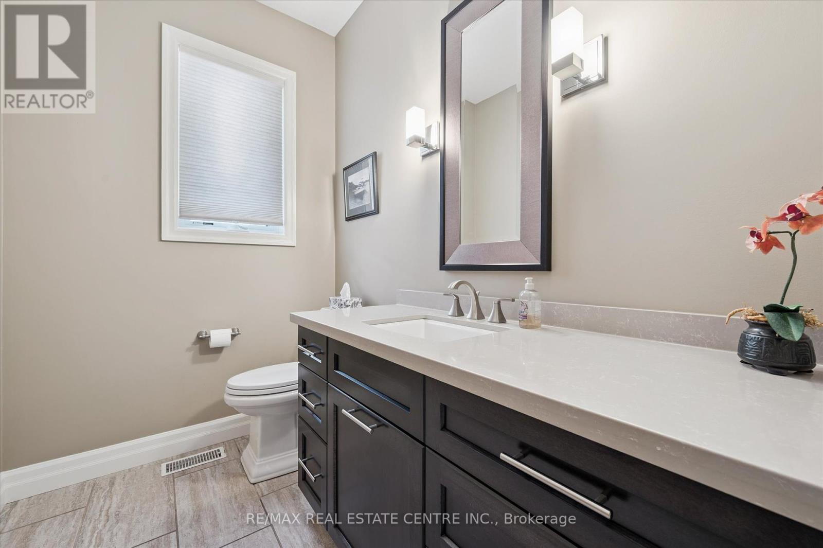 609 Pelham Street, Waterloo, Ontario  N2K 0C3 - Photo 14 - X12398907