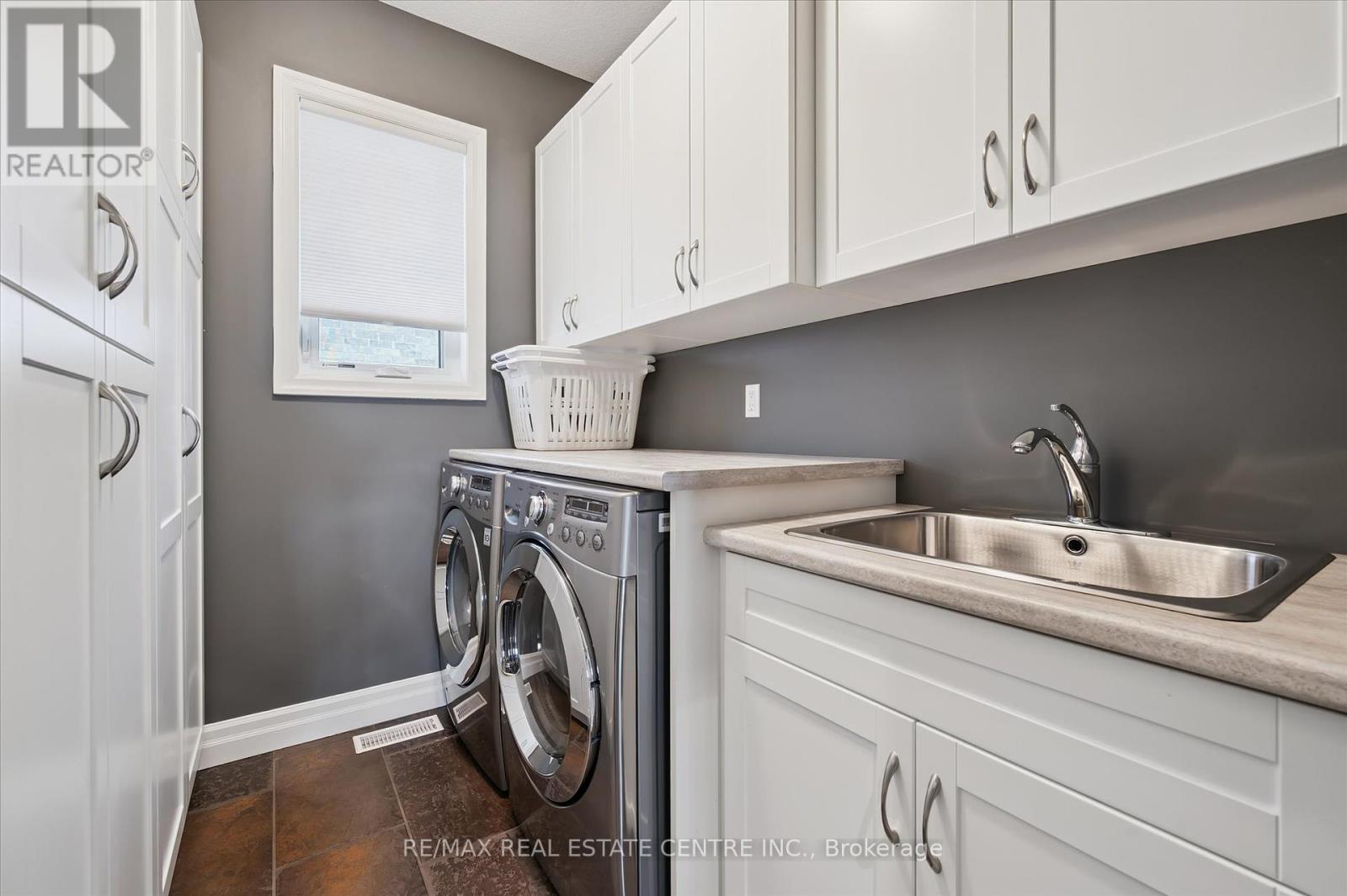 609 Pelham Street, Waterloo, Ontario  N2K 0C3 - Photo 20 - X12398907