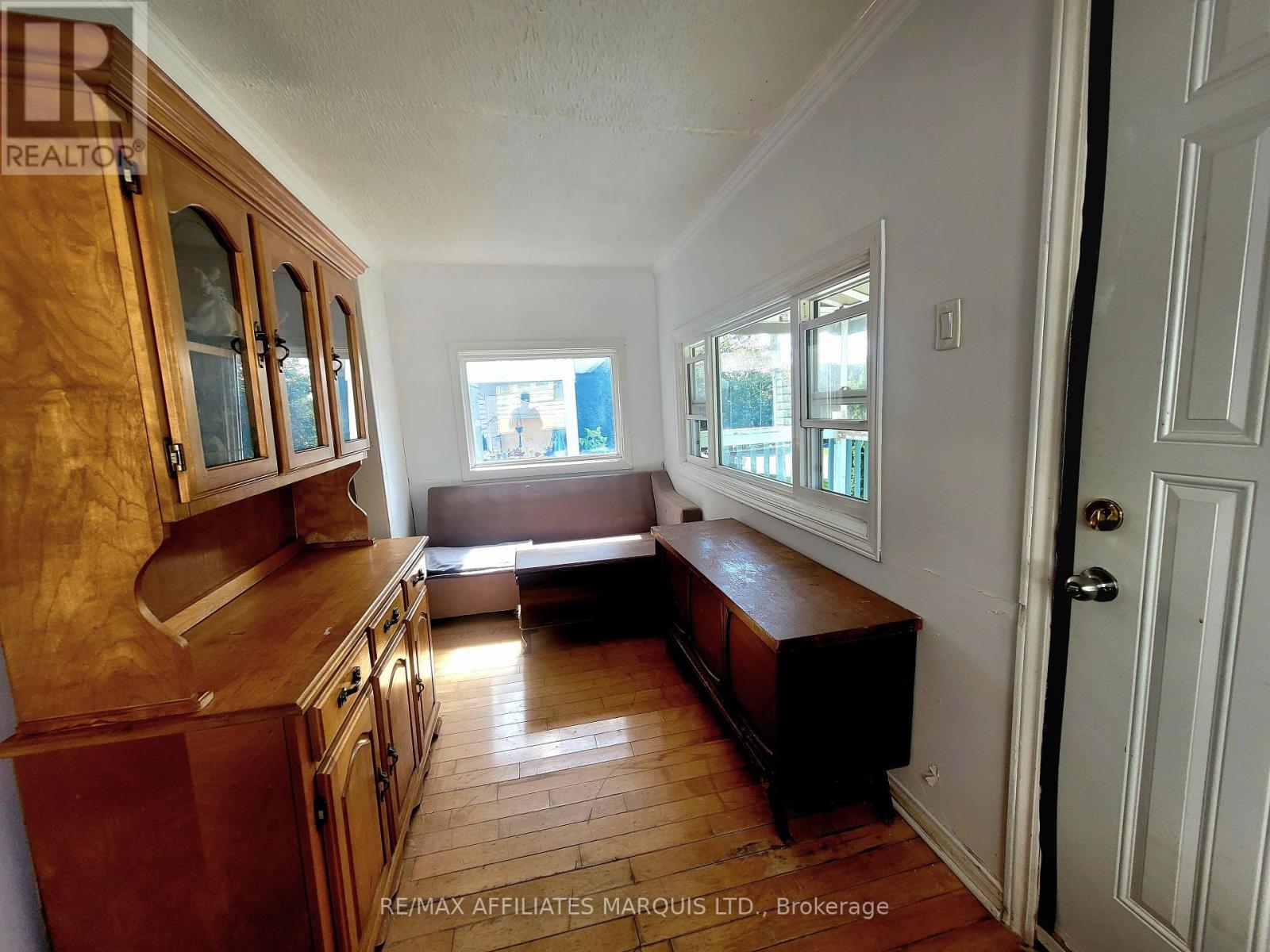 115 Guy Street, Cornwall, Ontario  K6H 4T7 - Photo 3 - X12398937