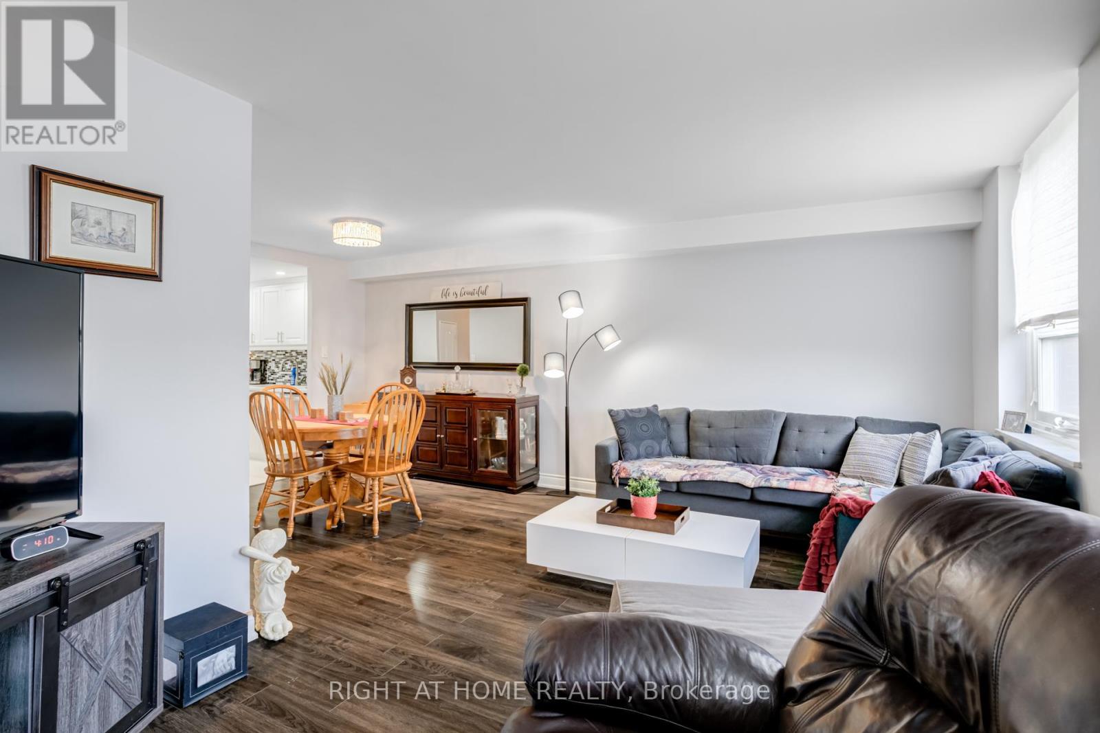 504 - 4 Lisa Street, Brampton, Ontario  L6T 4B6 - Photo 9 - W12398931