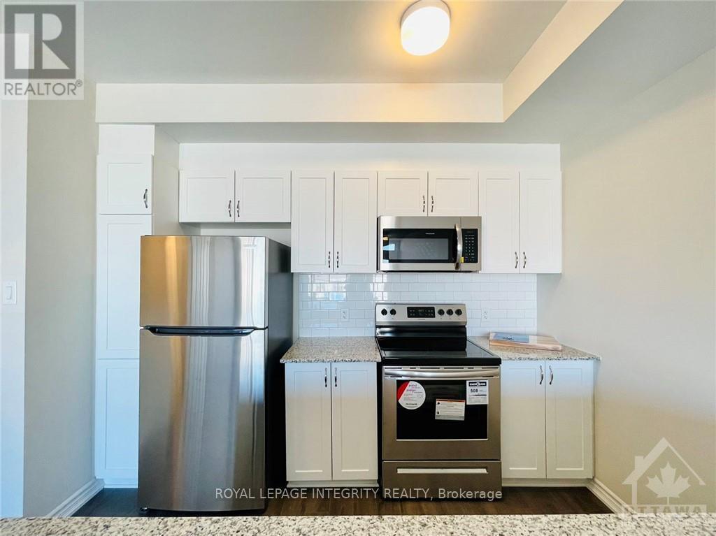 124 Michael Stoqua Street, Ottawa, Ontario  K1K 5A8 - Photo 5 - X12398946