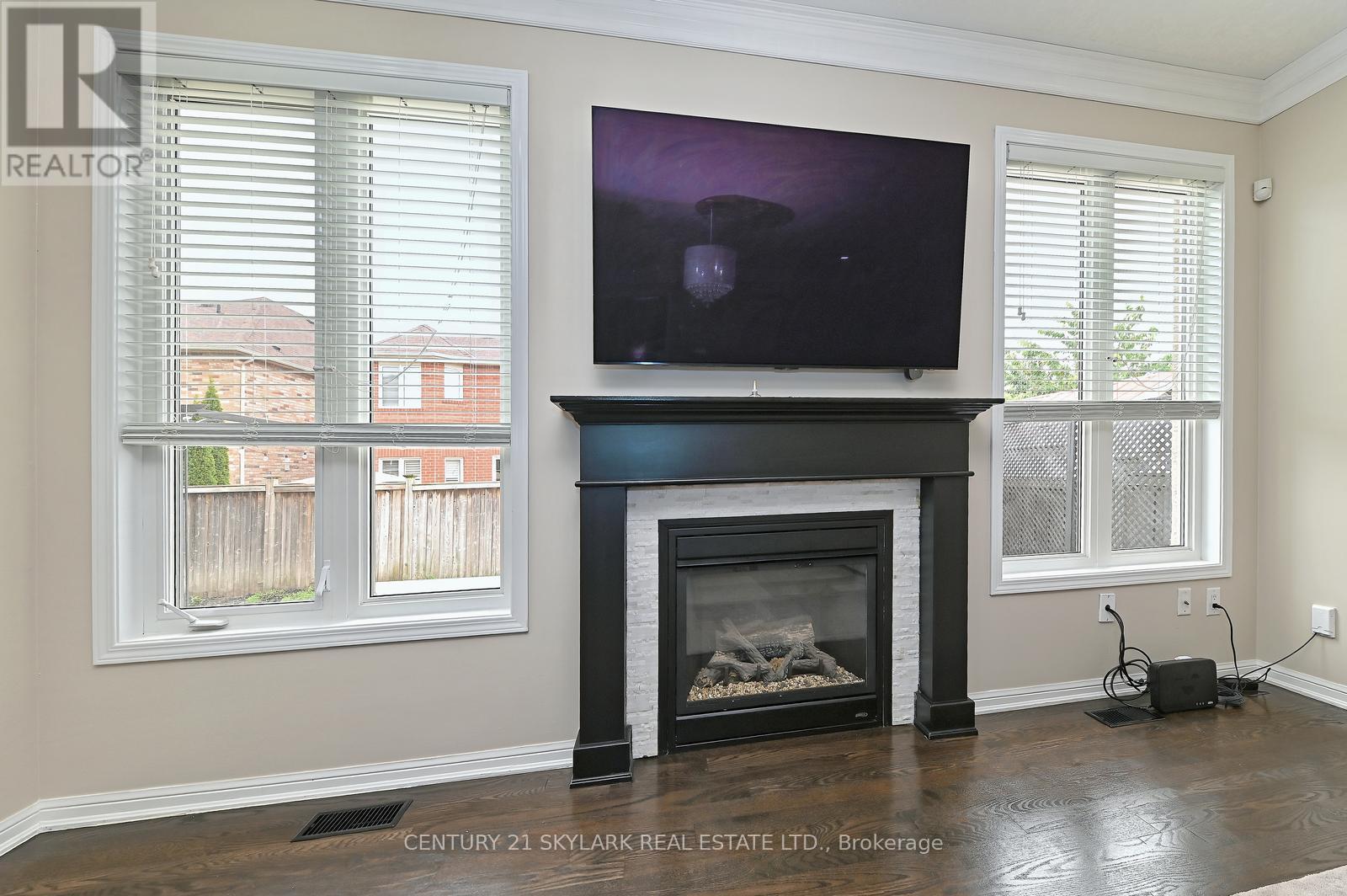 24 Dalton Drive, Cambridge, Ontario  N3C 0E7 - Photo 12 - X12398932