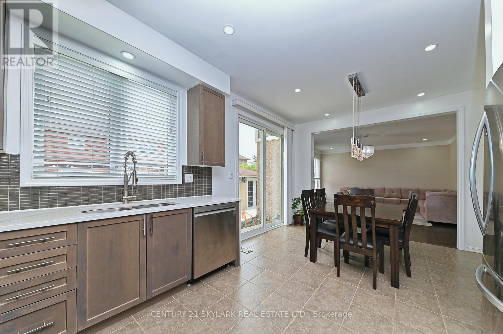 24 Dalton Drive, Cambridge, Ontario  N3C 0E7 - Photo 21 - X12398932