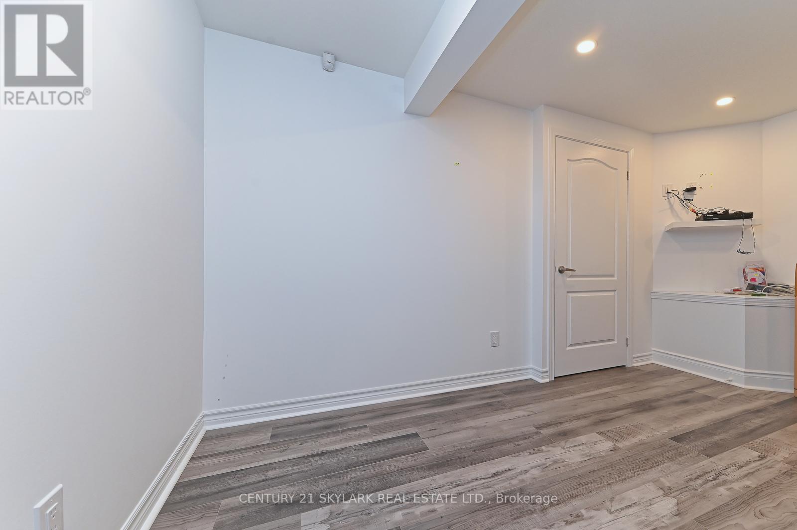 24 Dalton Drive, Cambridge, Ontario  N3C 0E7 - Photo 46 - X12398932