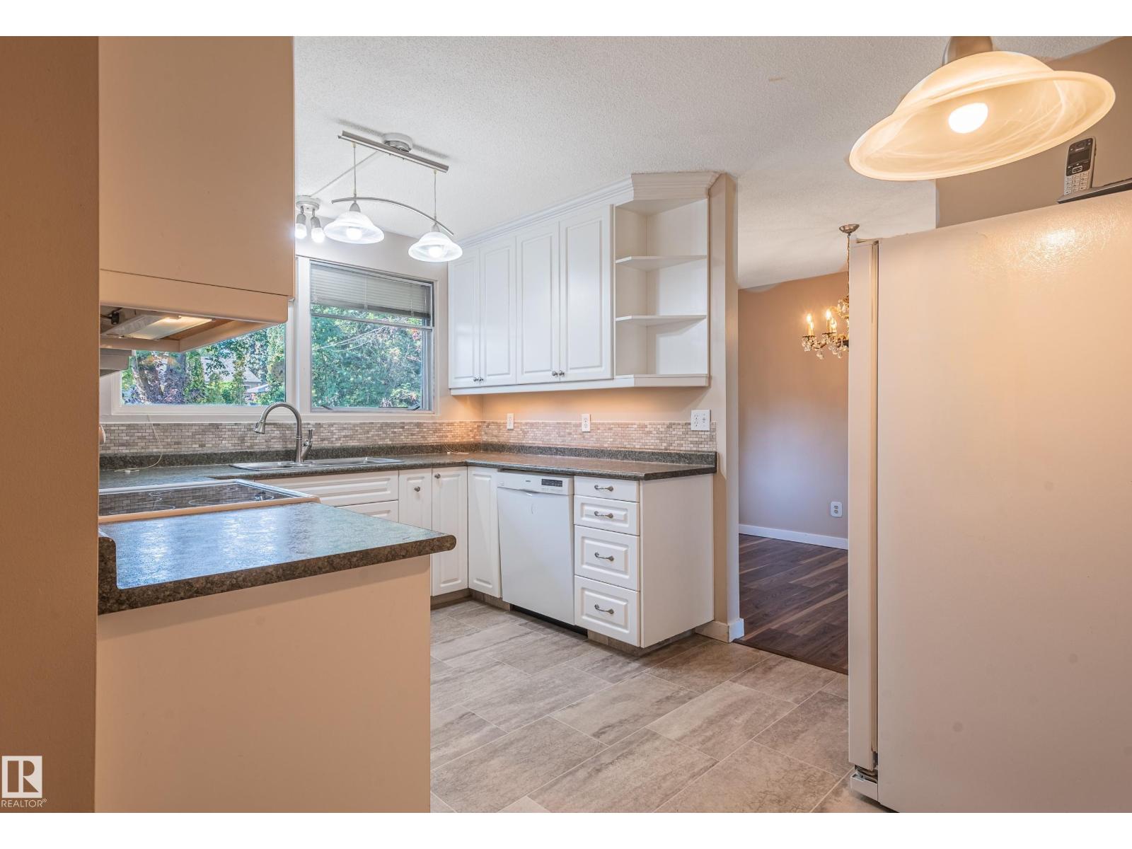 4212 122 St Nw, Edmonton, Alberta  T6J 1Z4 - Photo 5 - E4457377