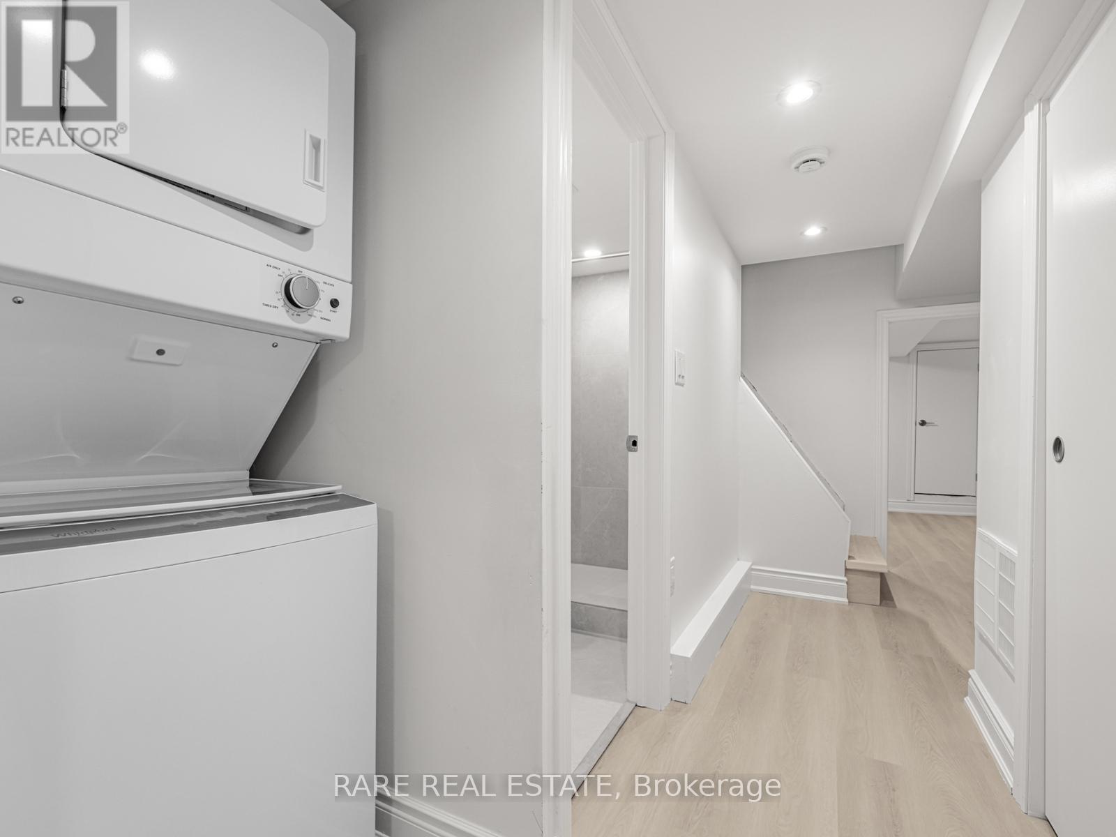 Lower - 727 Rhodes Avenue, Toronto, Ontario  M4J 4X5 - Photo 8 - E12398940