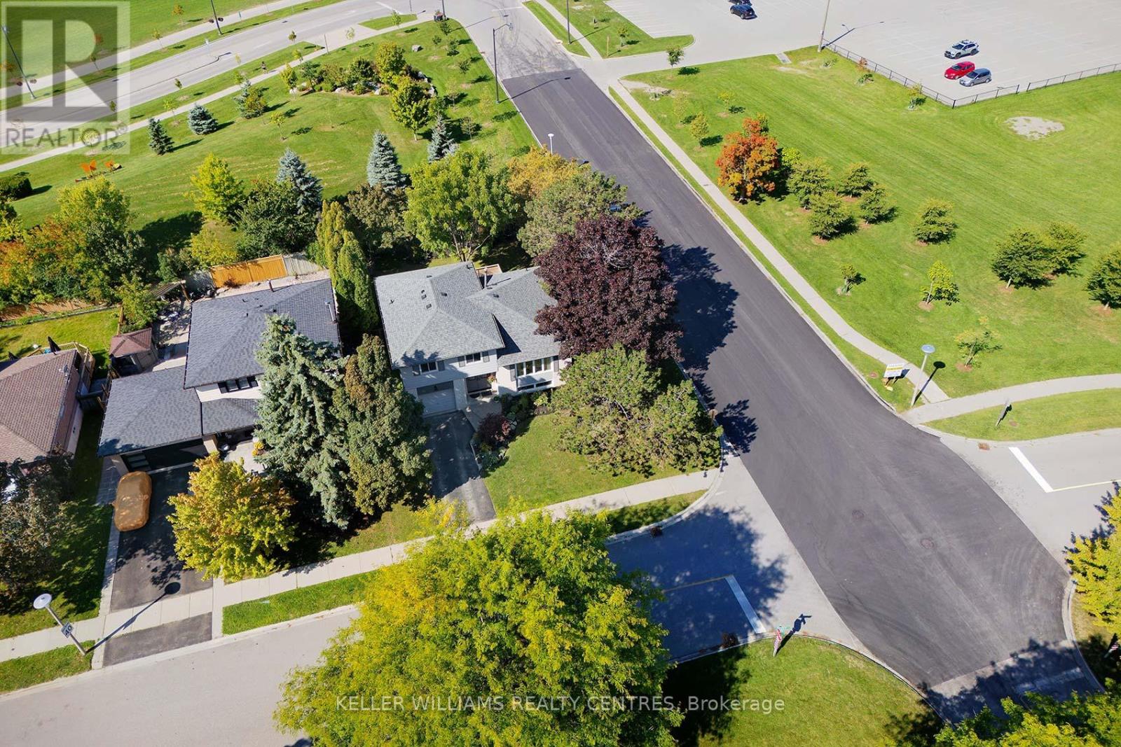 Property at 90 THICKETWOOD BOULEVARD image 3