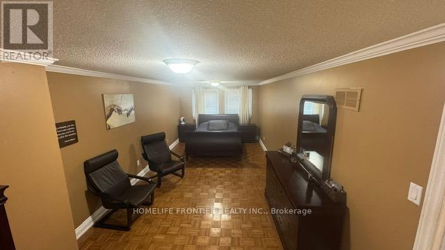 30 Gatesgill Street, Brampton (Brampton West), Ontario  L6X 3T2 - Photo 22 - W12398856