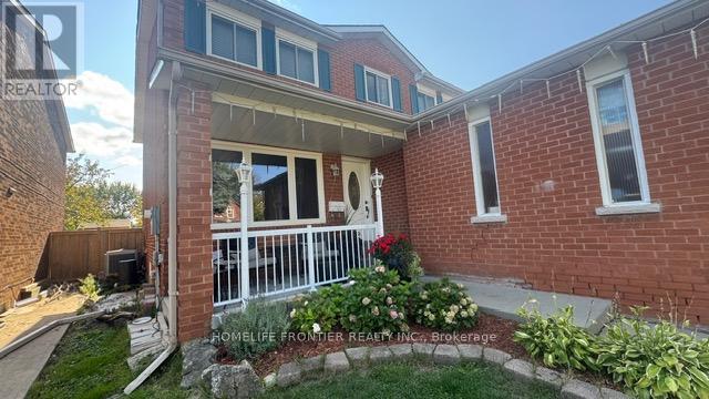 30 GATESGILL STREET, Brampton, Ontario
