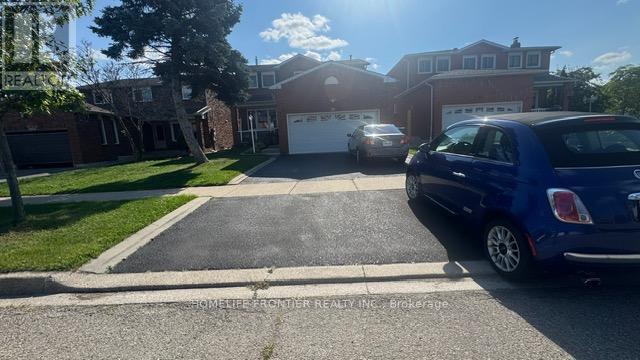 30 Gatesgill Street, Brampton (Brampton West), Ontario  L6X 3T2 - Photo 2 - W12398856