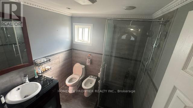 30 Gatesgill Street, Brampton (Brampton West), Ontario  L6X 3T2 - Photo 21 - W12398856