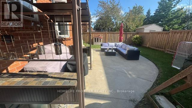 30 Gatesgill Street, Brampton (Brampton West), Ontario  L6X 3T2 - Photo 35 - W12398856