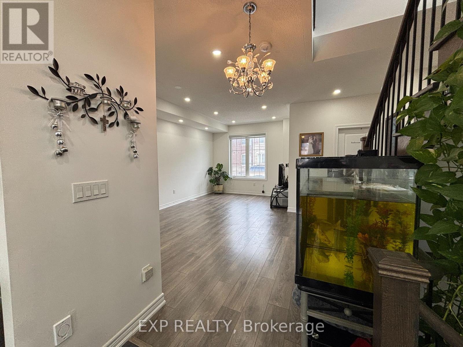 34 Faye Street, Brampton, Ontario  L6P 4M9 - Photo 15 - W12398942