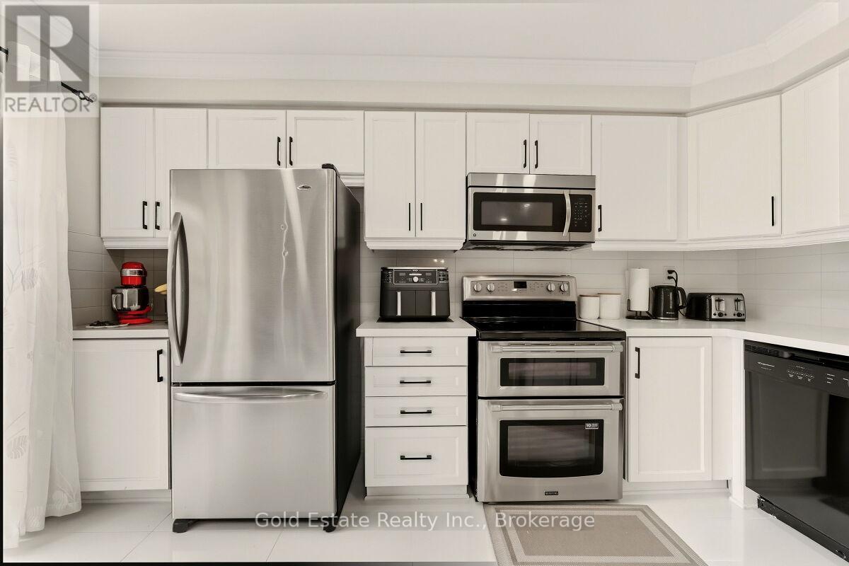 83 Willet Terrace, Milton (Ha Harrison), Ontario  L9T 7B9 - Photo 20 - W12398954