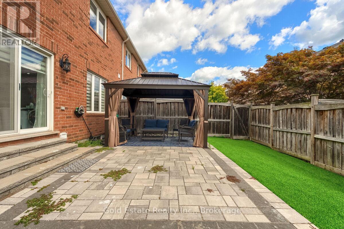 83 Willet Terrace, Milton (Ha Harrison), Ontario  L9T 7B9 - Photo 46 - W12398954