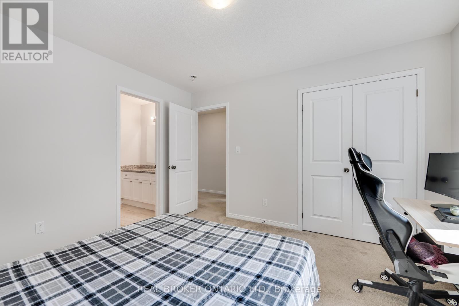 326 Moorlands Crescent, Kitchener, Ontario  N2P 0C5 - Photo 25 - X12366099