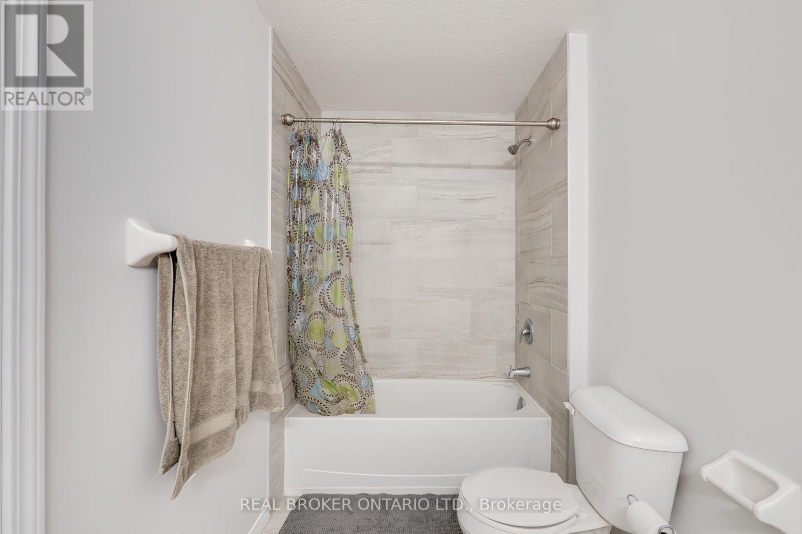 326 Moorlands Crescent, Kitchener, Ontario  N2P 0C5 - Photo 23 - X12366099