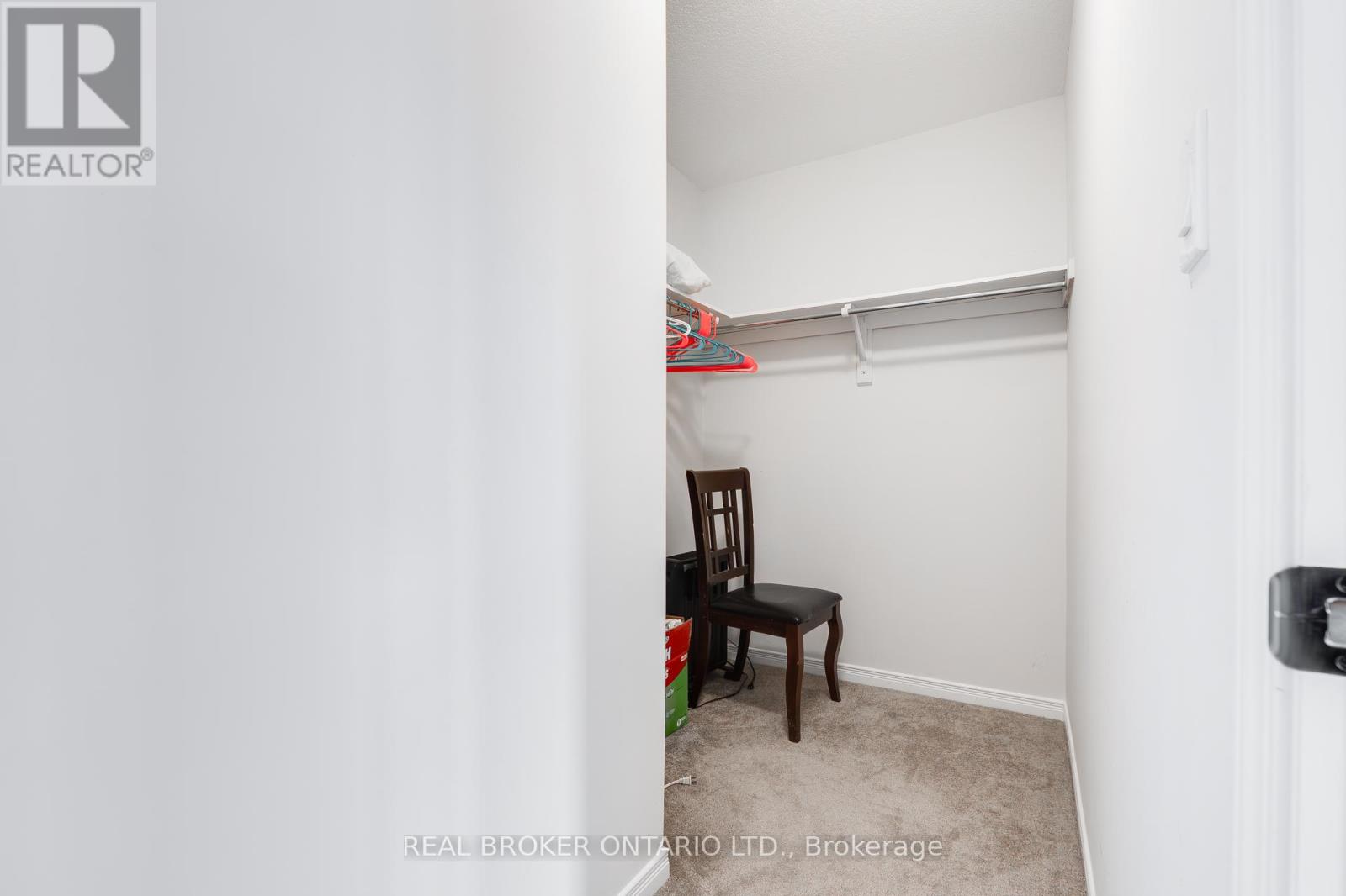 326 Moorlands Crescent, Kitchener, Ontario  N2P 0C5 - Photo 17 - X12366099