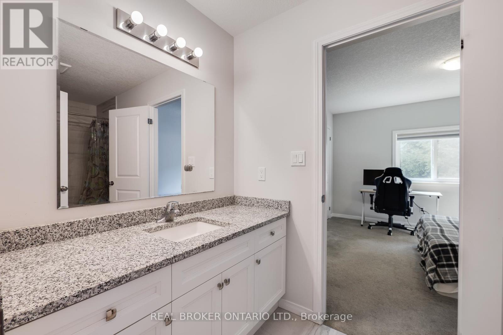 326 Moorlands Crescent, Kitchener, Ontario  N2P 0C5 - Photo 26 - X12366099