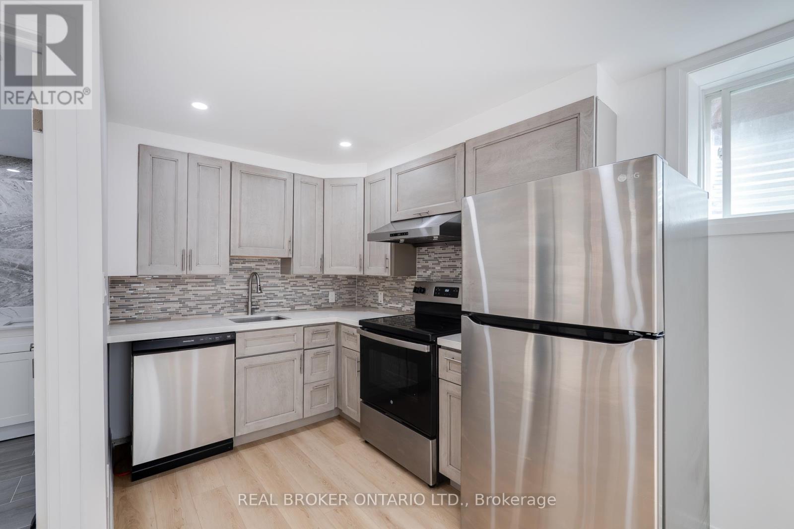 326 Moorlands Crescent, Kitchener, Ontario  N2P 0C5 - Photo 35 - X12366099