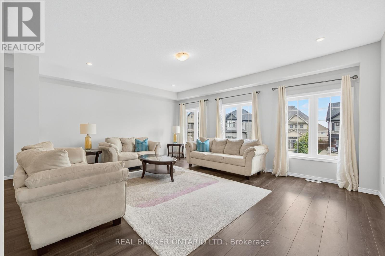 326 Moorlands Crescent, Kitchener, Ontario  N2P 0C5 - Photo 8 - X12366099