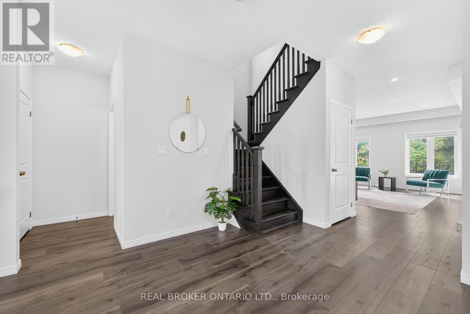 326 Moorlands Crescent, Kitchener, Ontario  N2P 0C5 - Photo 7 - X12366099