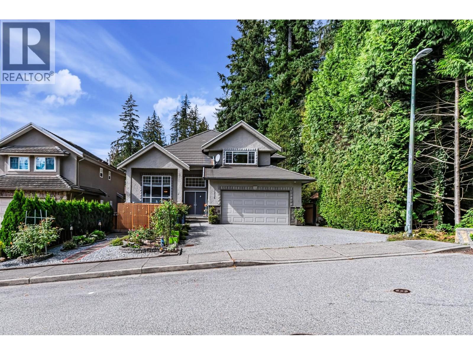 1226 Liverpool Street, Coquitlam, British Columbia  V3B 8E7 - Photo 2 - R3040142