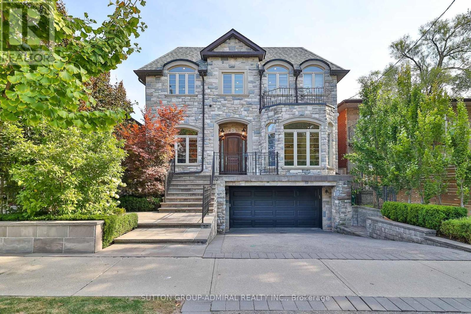453 GLENGROVE AVENUE W, Toronto, Ontario