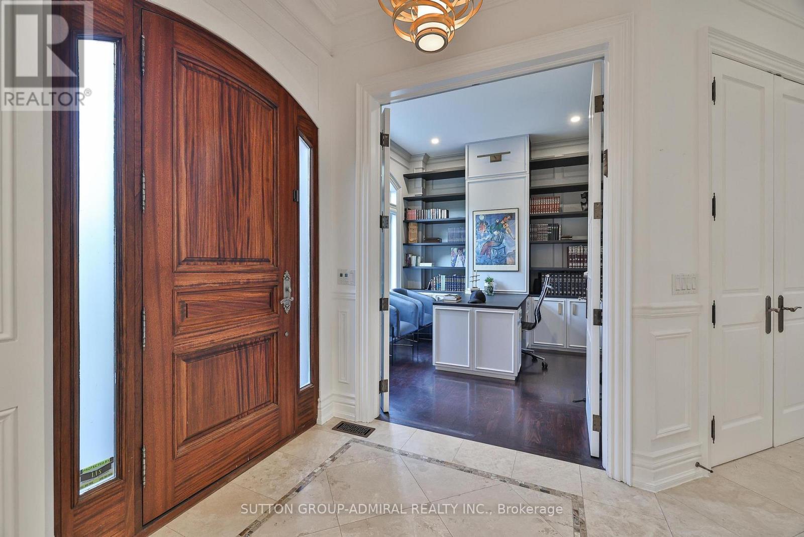 453 Glengrove Avenue W, Toronto, Ontario  M5N 1X4 - Photo 4 - C12398992