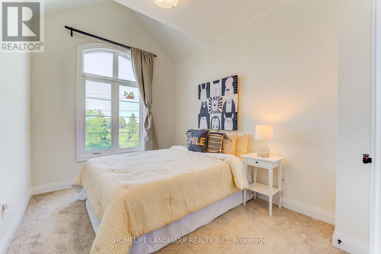 4199 Major Mackenzie Drive, Markham, Ontario  L6C 1K4 - Photo 13 - N12398957