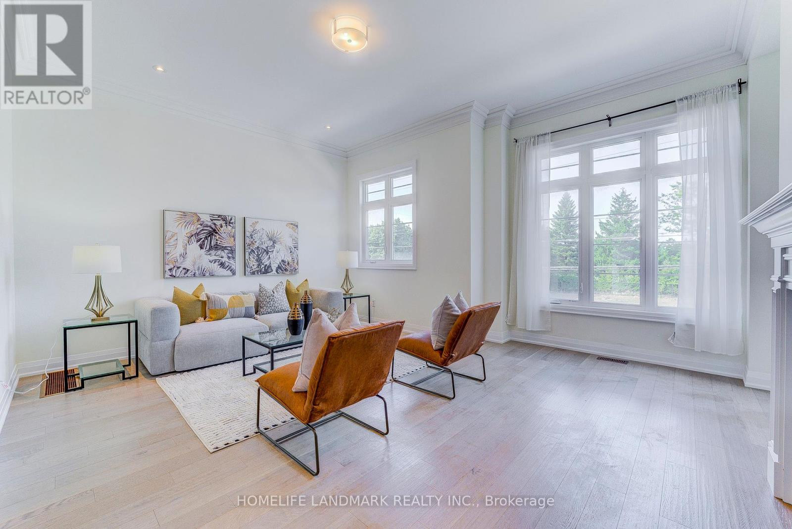 4199 Major Mackenzie Drive, Markham, Ontario  L6C 1K4 - Photo 4 - N12398957