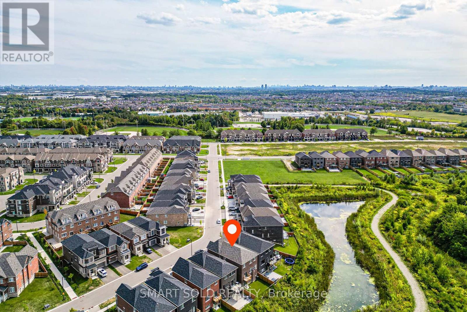 156 Hartney Drive, Richmond Hill, Ontario  L4S 0L1 - Photo 3 - N12398959