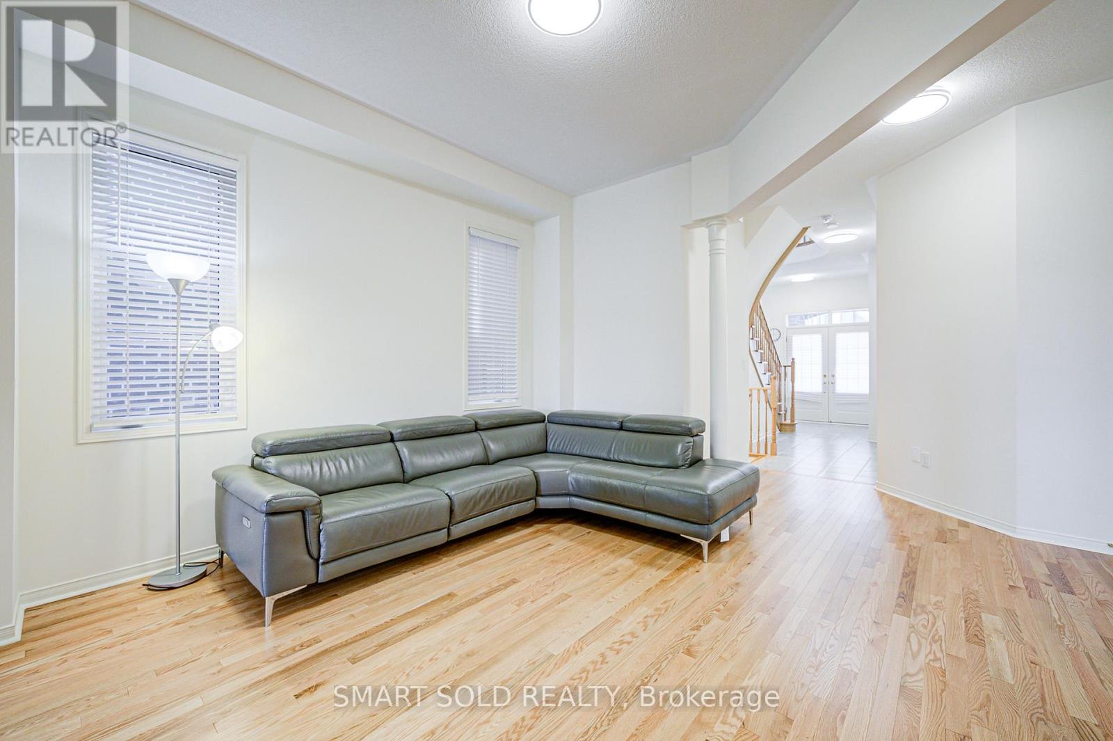 156 Hartney Drive, Richmond Hill, Ontario  L4S 0L1 - Photo 7 - N12398959