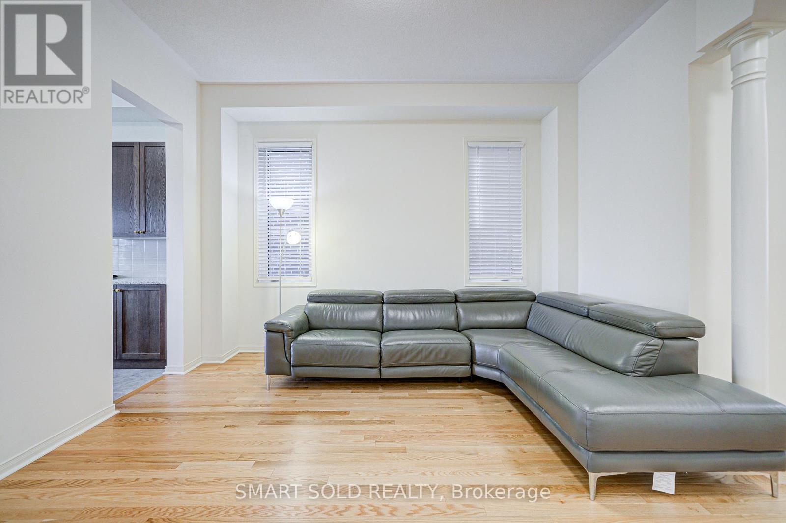 156 Hartney Drive, Richmond Hill, Ontario  L4S 0L1 - Photo 8 - N12398959