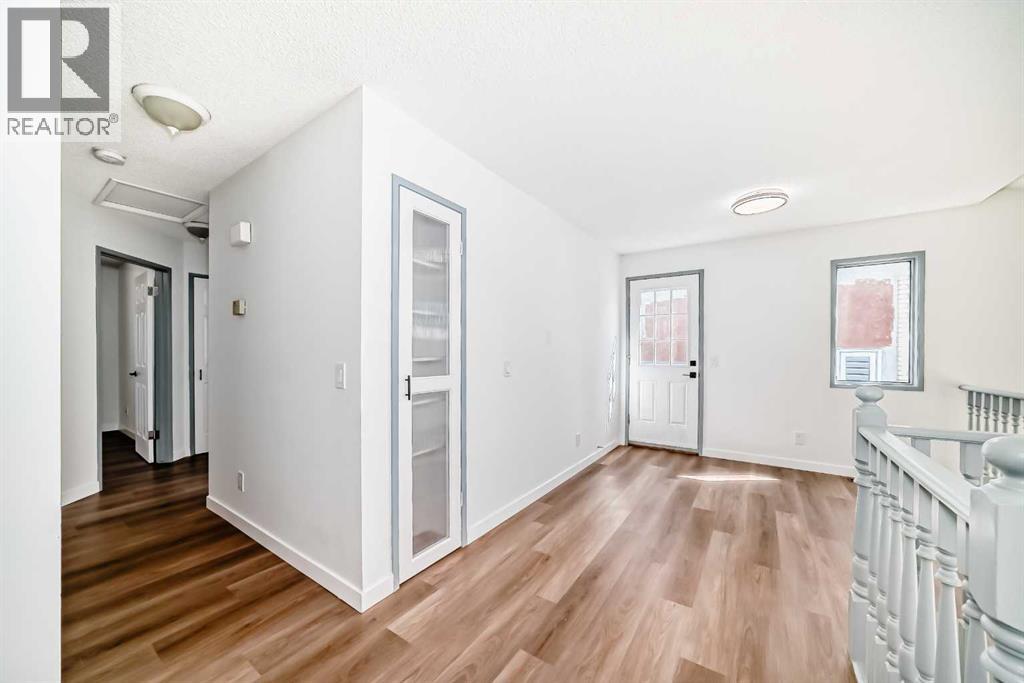 183 Applefield Close Se, Calgary, Alberta  T2A 7P8 - Photo 7 - A2256221