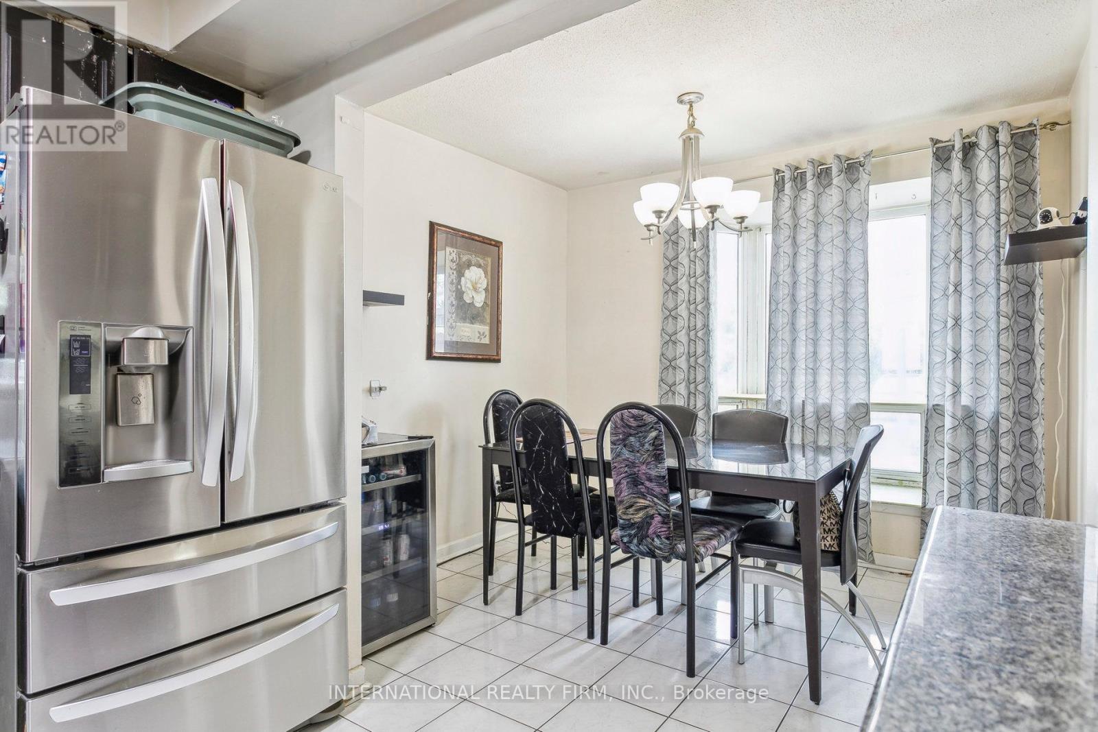 106 - 250 John Garland Boulevard, Toronto (West Humber-Clairville), Ontario  M9V 1N8 - Photo 18 - W12398967