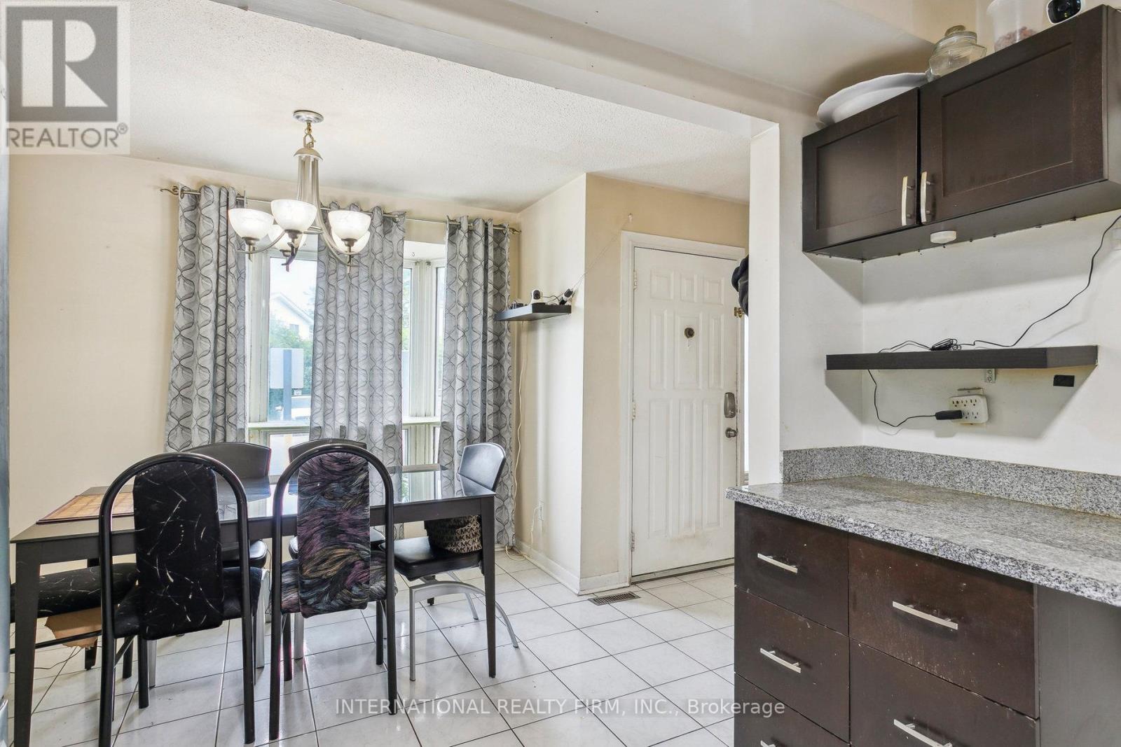 106 - 250 John Garland Boulevard, Toronto (West Humber-Clairville), Ontario  M9V 1N8 - Photo 20 - W12398967