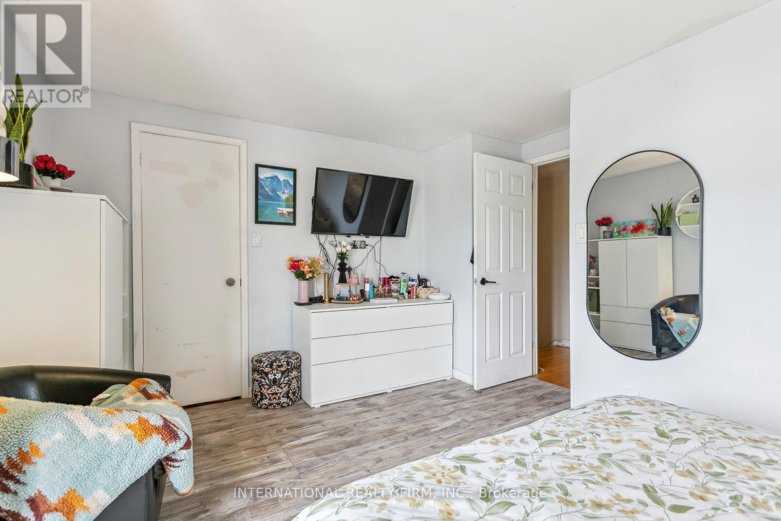 106 - 250 John Garland Boulevard, Toronto (West Humber-Clairville), Ontario  M9V 1N8 - Photo 29 - W12398967