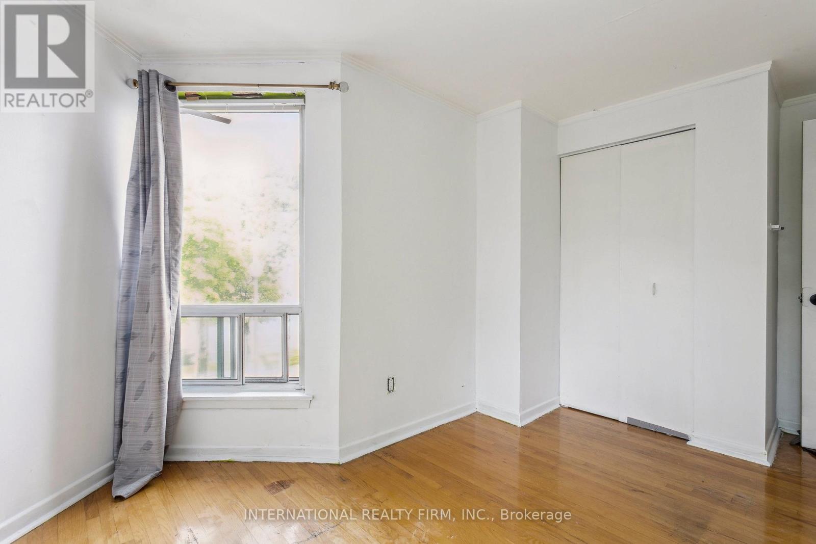 106 - 250 John Garland Boulevard, Toronto (West Humber-Clairville), Ontario  M9V 1N8 - Photo 32 - W12398967