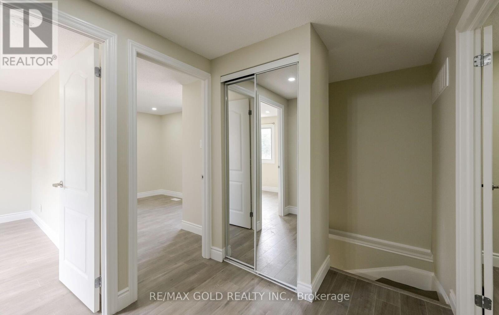 11 Huronia Court, Brampton, Ontario  L6S 2C7 - Photo 16 - W12398983