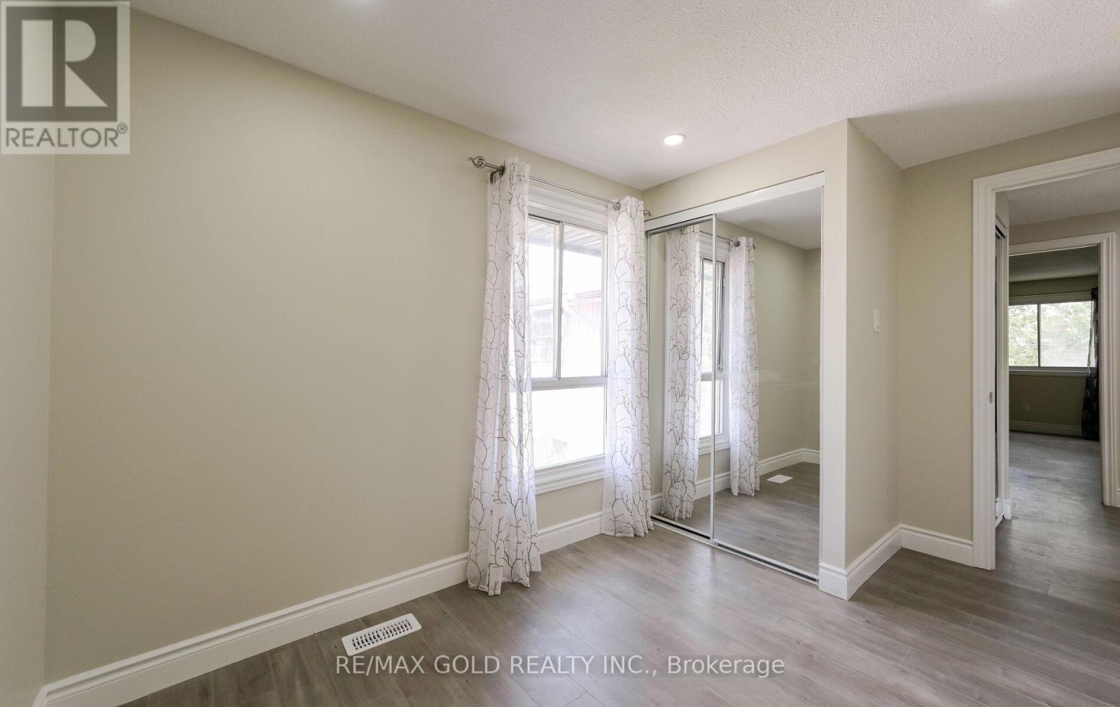 11 Huronia Court, Brampton, Ontario  L6S 2C7 - Photo 24 - W12398983