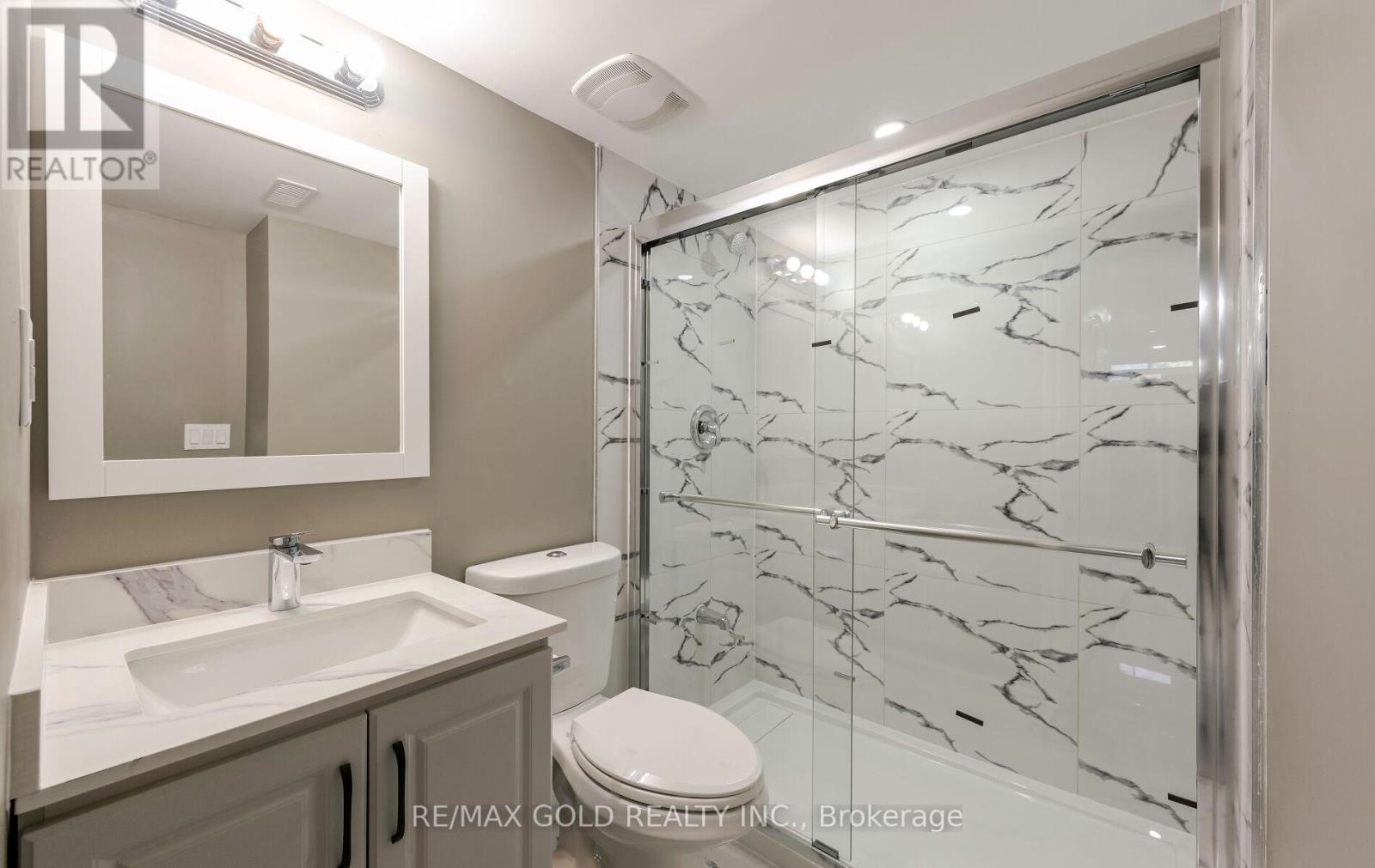 11 Huronia Court, Brampton, Ontario  L6S 2C7 - Photo 41 - W12398983