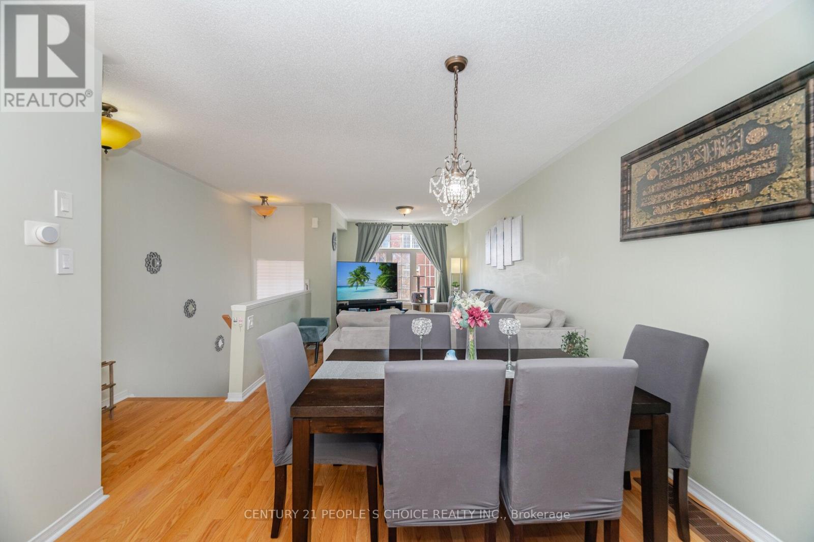 7055 Fairmeadow Crescent, Mississauga, Ontario  L5N 8R6 - Photo 14 - W12398984
