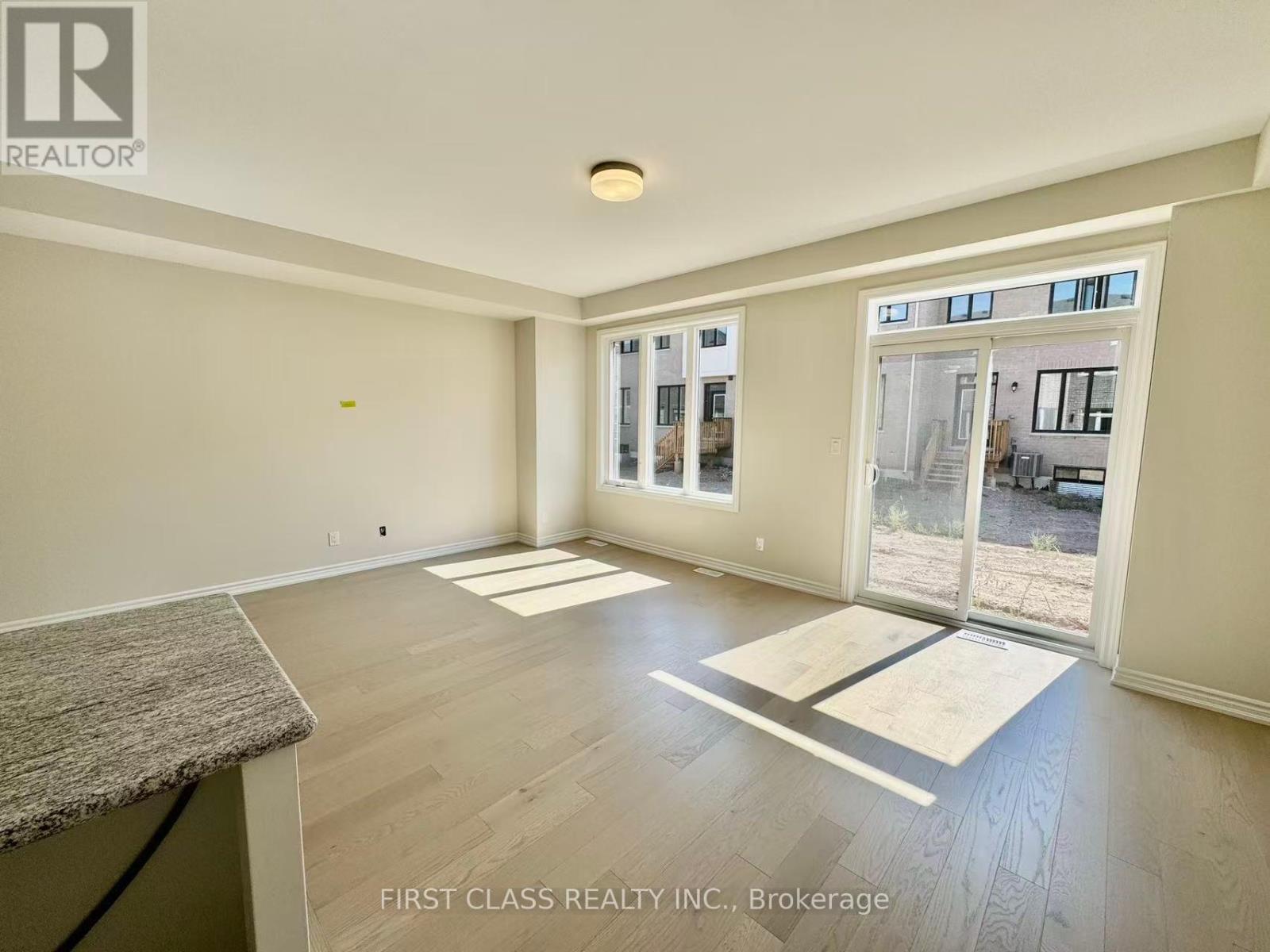 1199 Dartmouth Crescent, Oakville, Ontario  L6H 8C3 - Photo 10 - W12398990